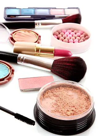 Basic Makeup Tips:Apply Makeup the right Way
