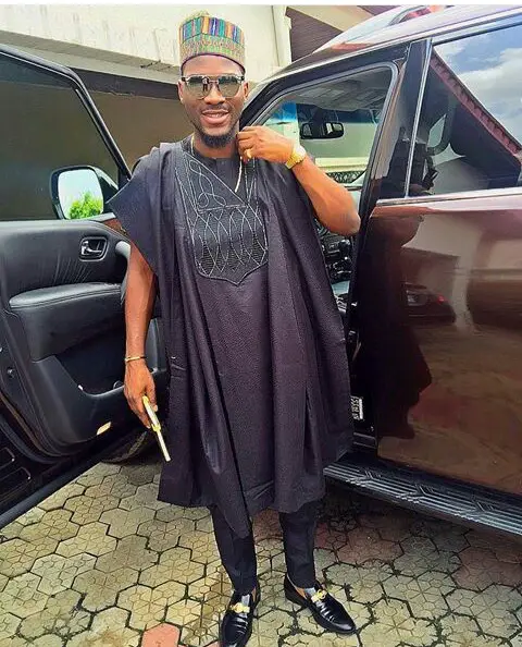 nigerian men and women in agbada styles amillionstyles.com @tobibakr