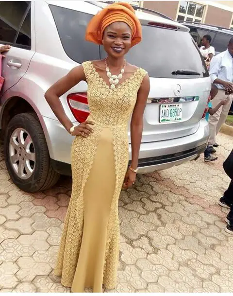 Classy Aso Ebi Styles In Lace Worn Over The Weekend  @addecollection