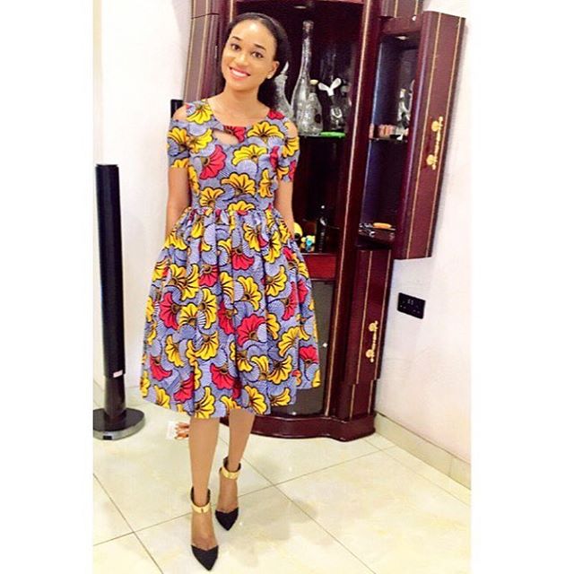 Beautiful Ankara Styles Perfect For The Office This Week. 