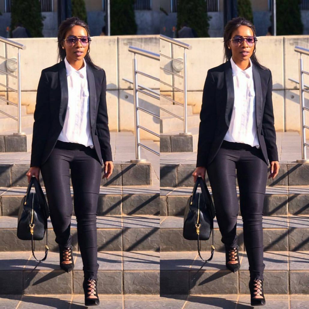 Fab Female Corporate Fashion For New Week – A Million Styles