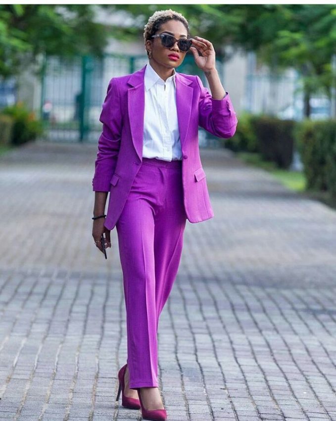 Fashionable Wednesday! Latest Corporate Styles For Work – A Million Styles