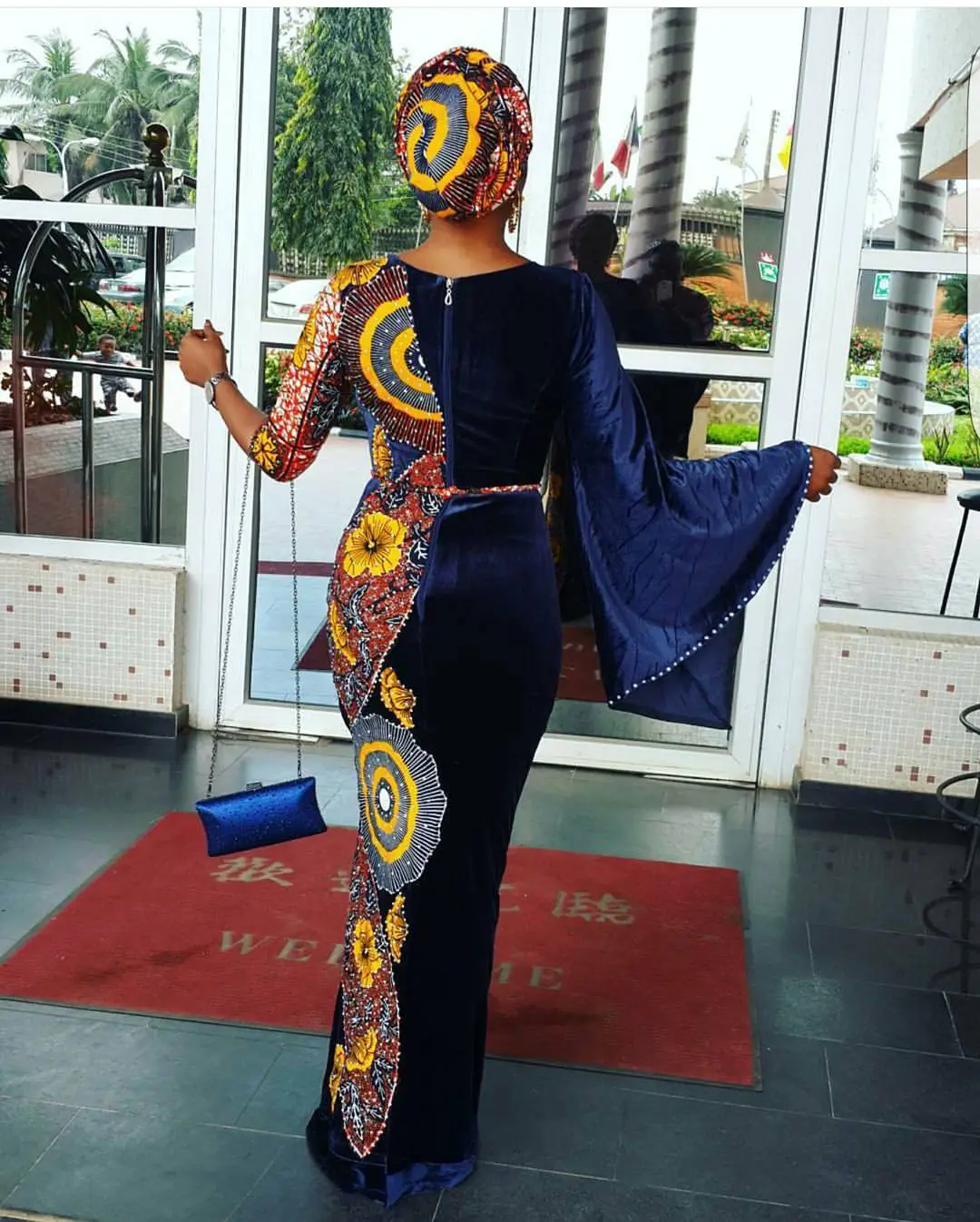 You Need To See These Beautiful Latest Asoebi Styles!