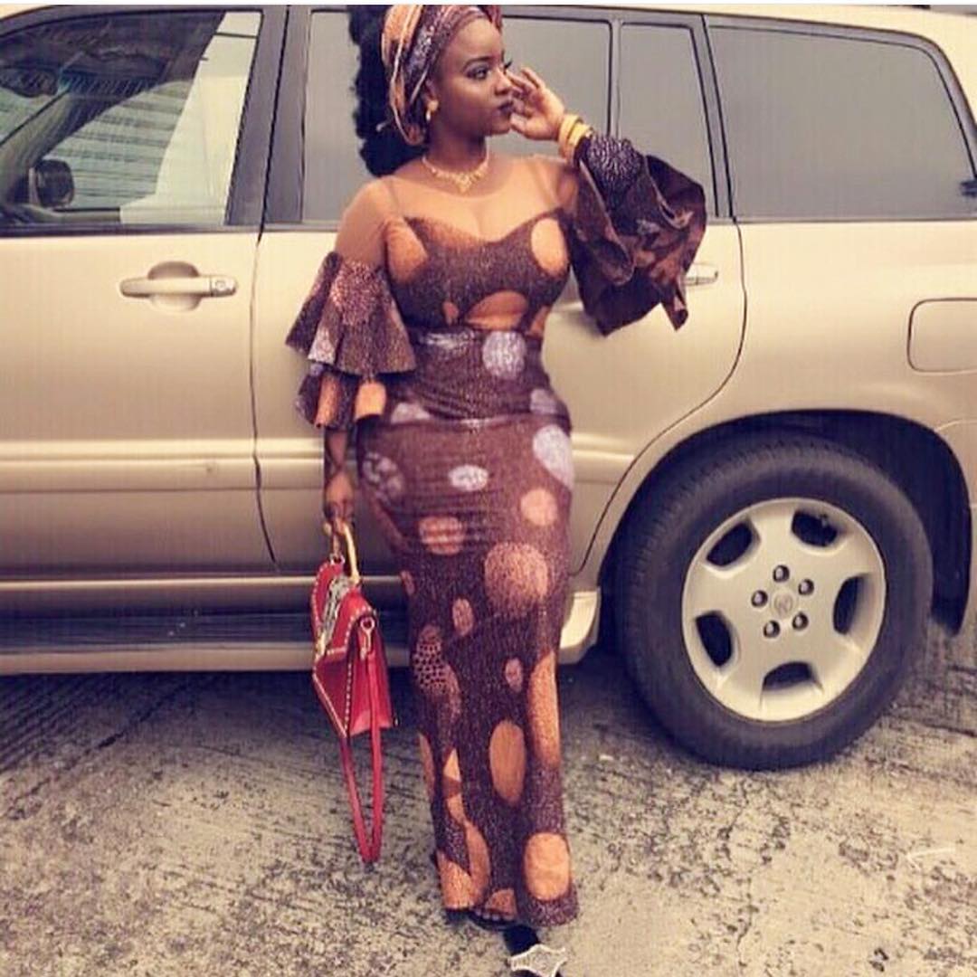 Very Simple Ankara Styles You Can Rock To Work
