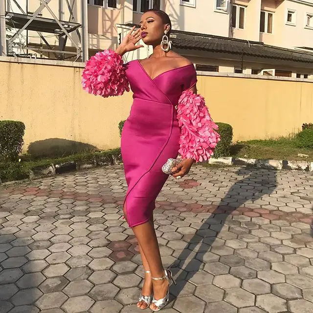 Check out these Beautiful And Sexy Aso Ebi Styles We saw Over the Weekend.