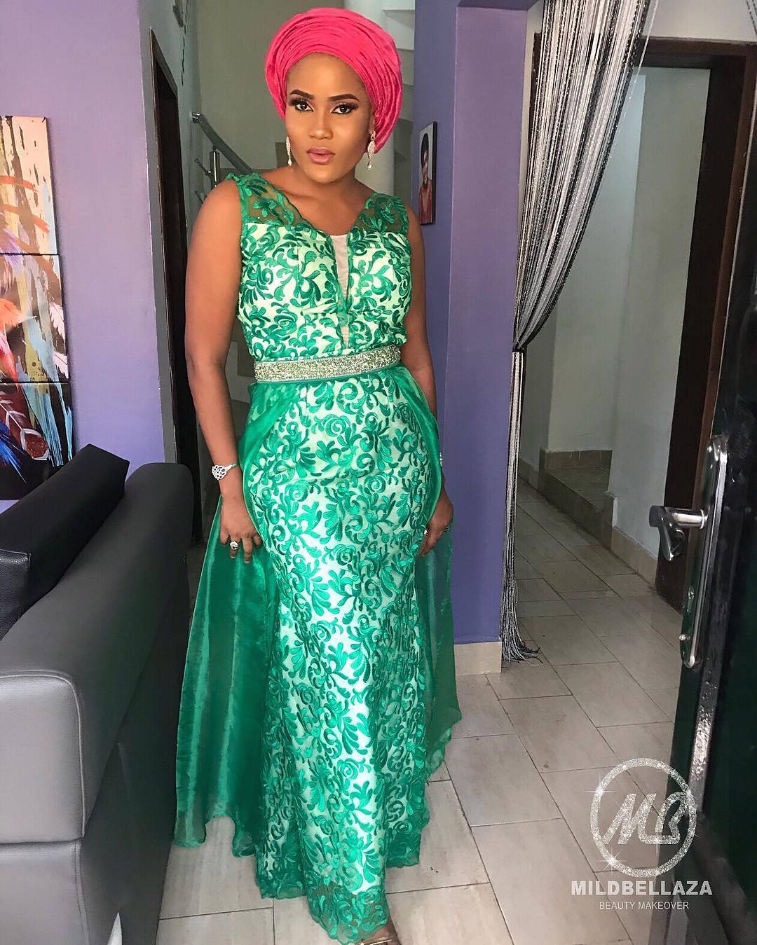Unique And Stylish: Aso Ebi Styles Fashionistas Are Slaying This Period