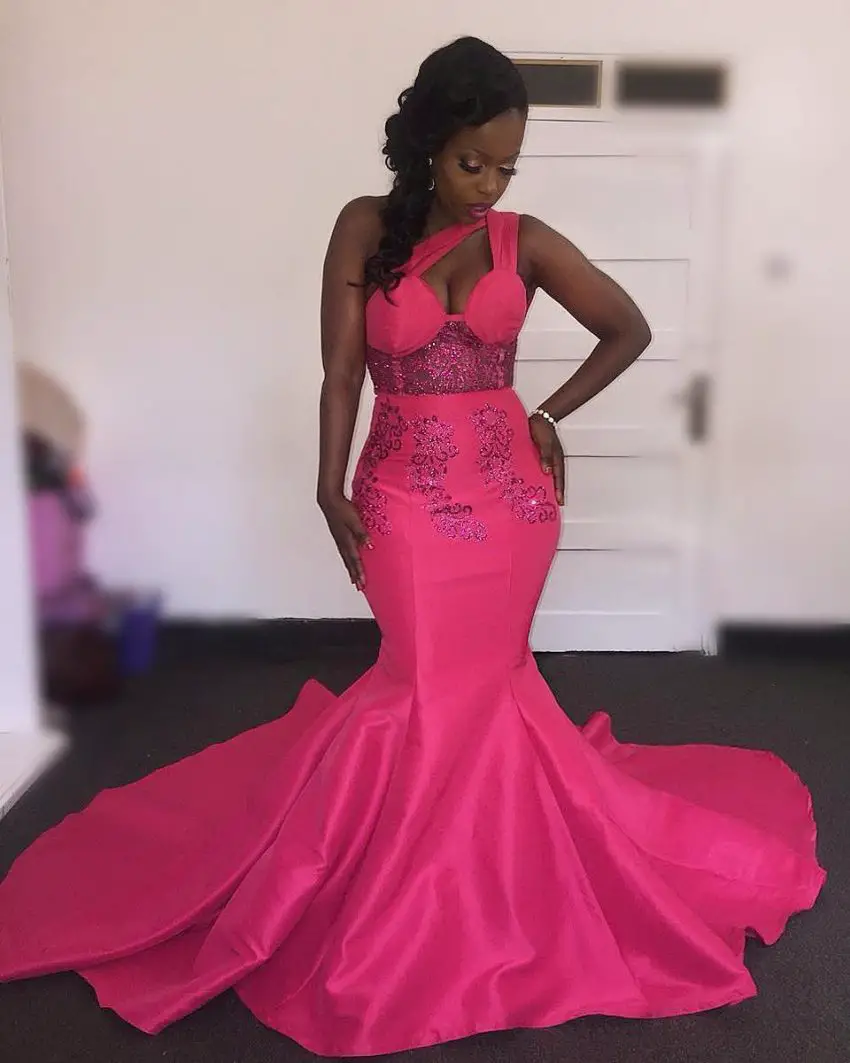 On A Scale Of 1-10 Rate These Gorgeous Lace Asoebi Styles! – A Million ...