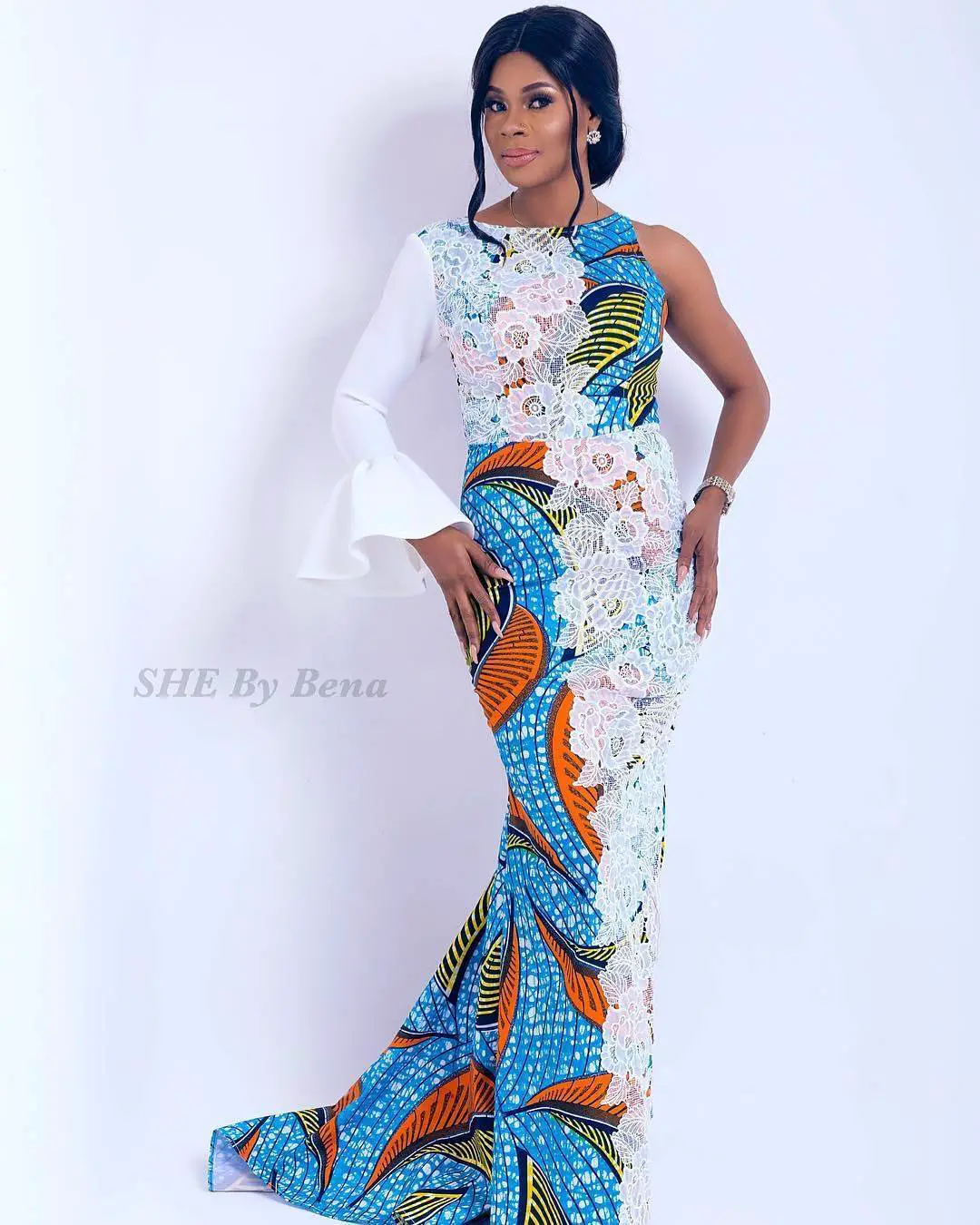 Start Off The Week On A Fashionable Note In These Ankara Styles