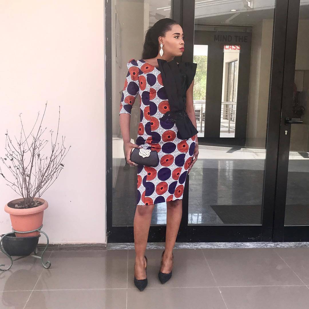 Beautiful And Classic Ankara Styles For The Stunning Ladies.