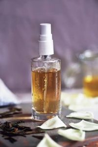 How To Make Natural Face Toner At Home