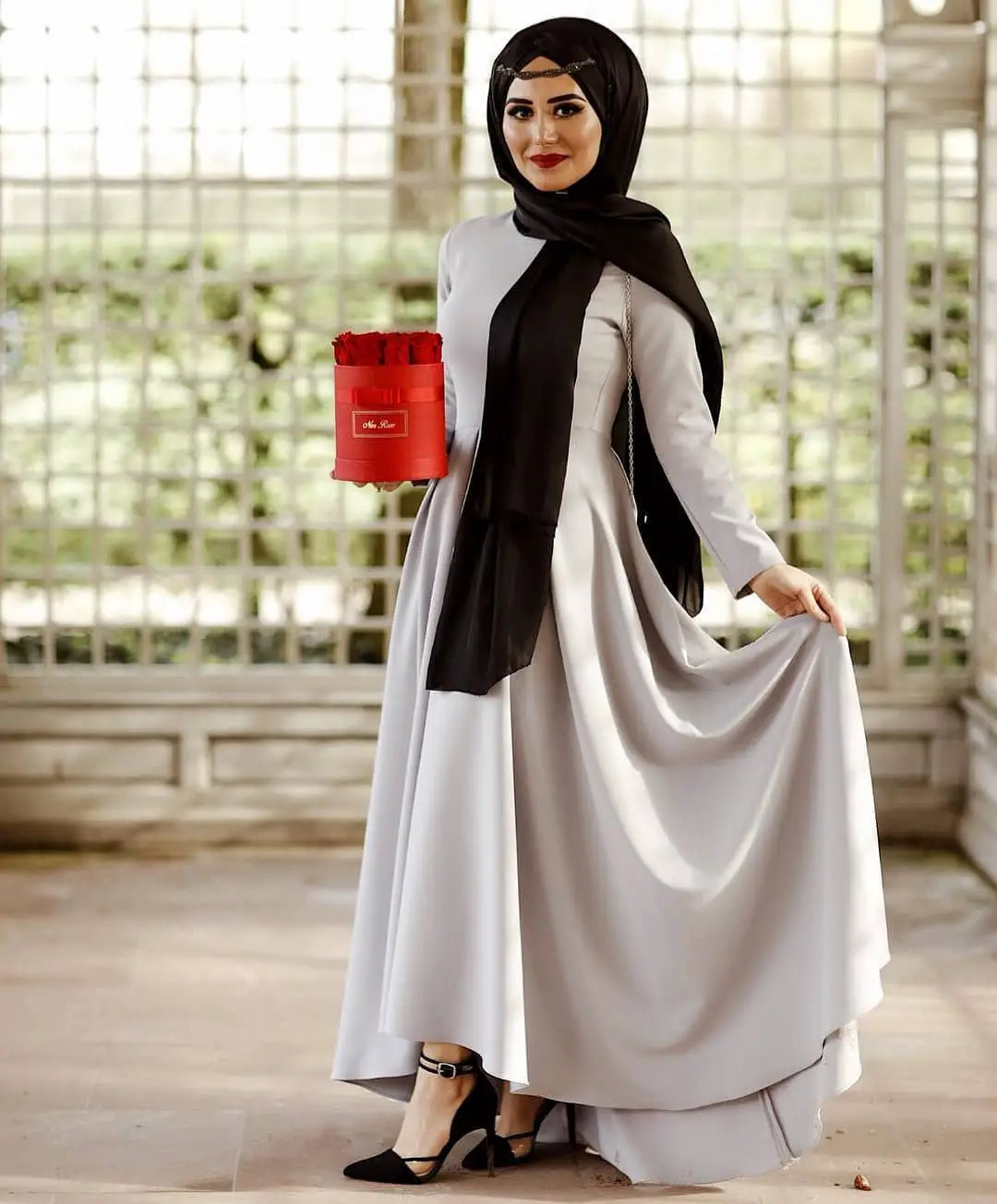 Muslim Women Hijab Styles: Volume 1