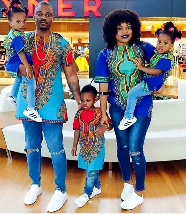 Check Out These Parents And Kids Matching Outfits