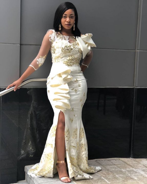 These Popping Lace Asoebi Styles Are The Truth! – A Million Styles