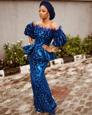 Click Here For Simple Lace Asoebi Styles That Stand Out – A Million Styles
