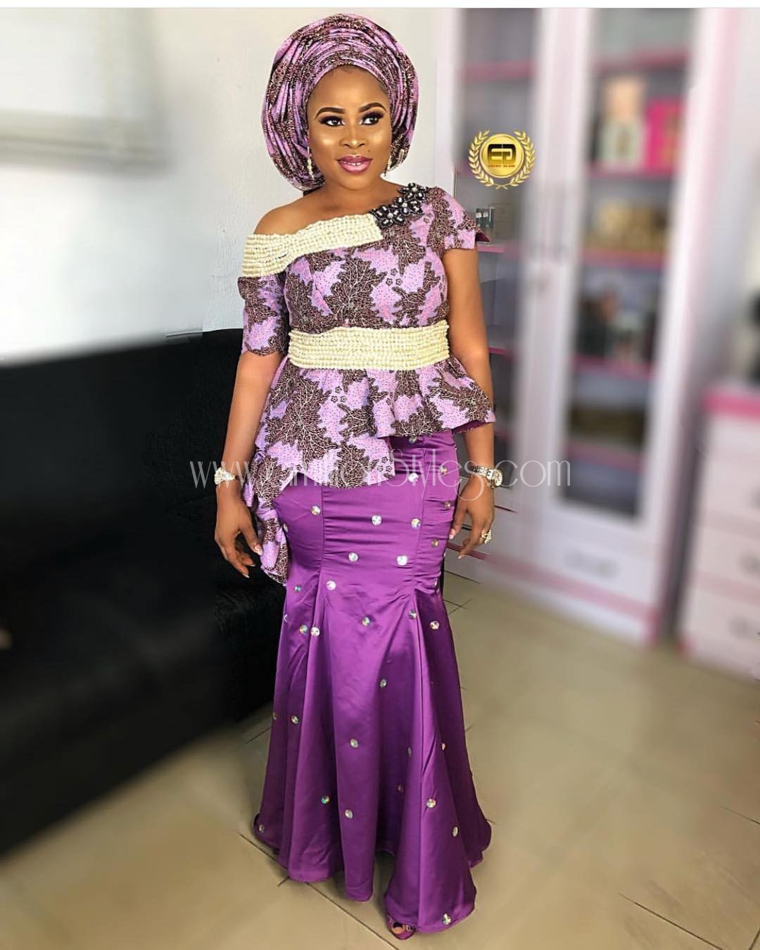 12 Trending Asoebi Styles You can Try