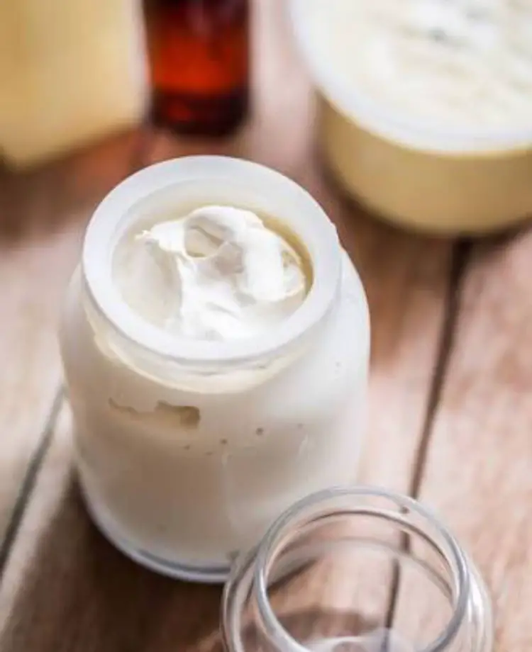 DIY Wednesday: How To Make Lightening Body Butter