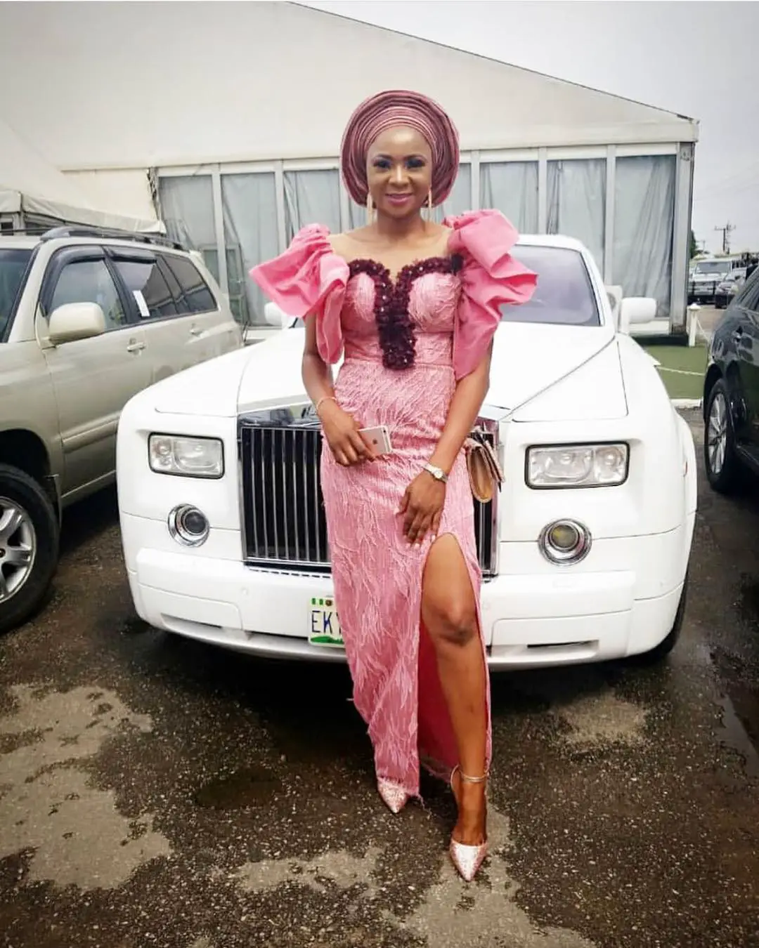 Got A Special Event Coming Up? Check Out These Latest Asoebi Style Ideas