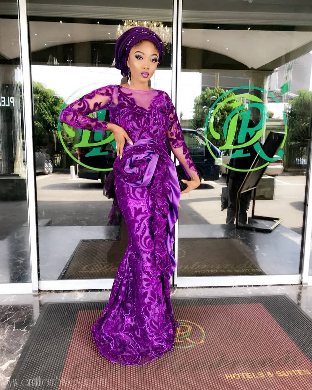 Love Them Or Not, These Bomb Asoebi Styles Are Hits!