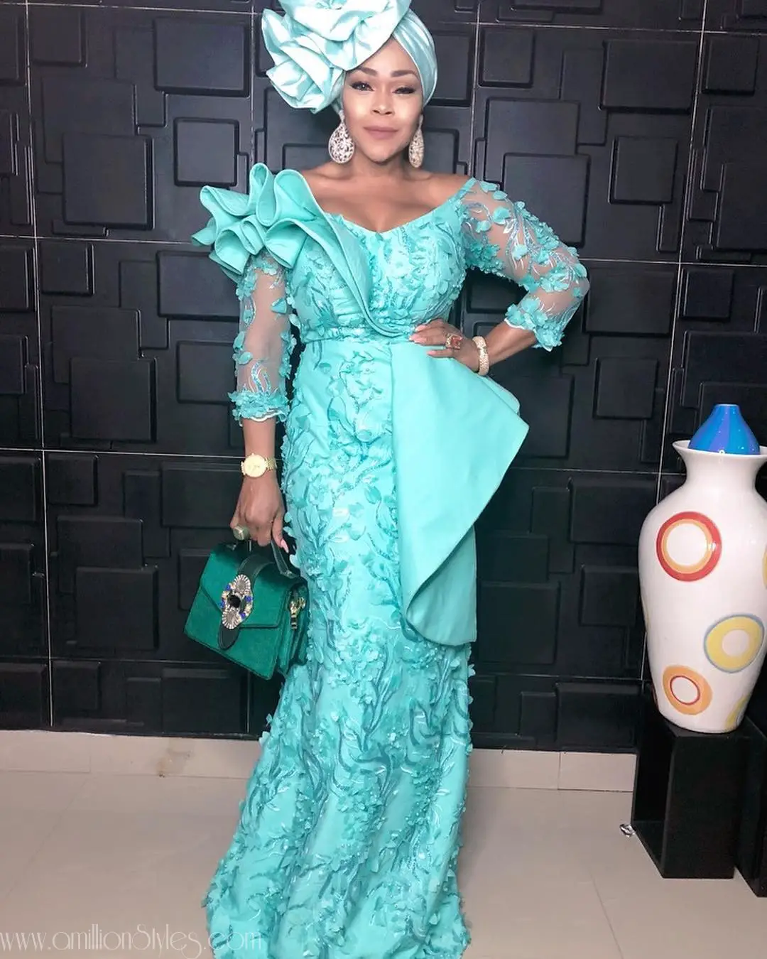 What Are The Chances You Have Come Across These Sleek Asoebi Styles?