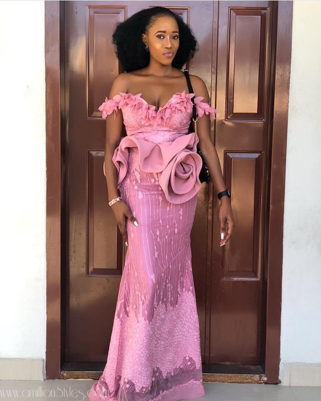 What Are The Chances You Have Come Across These Sleek Asoebi Styles?