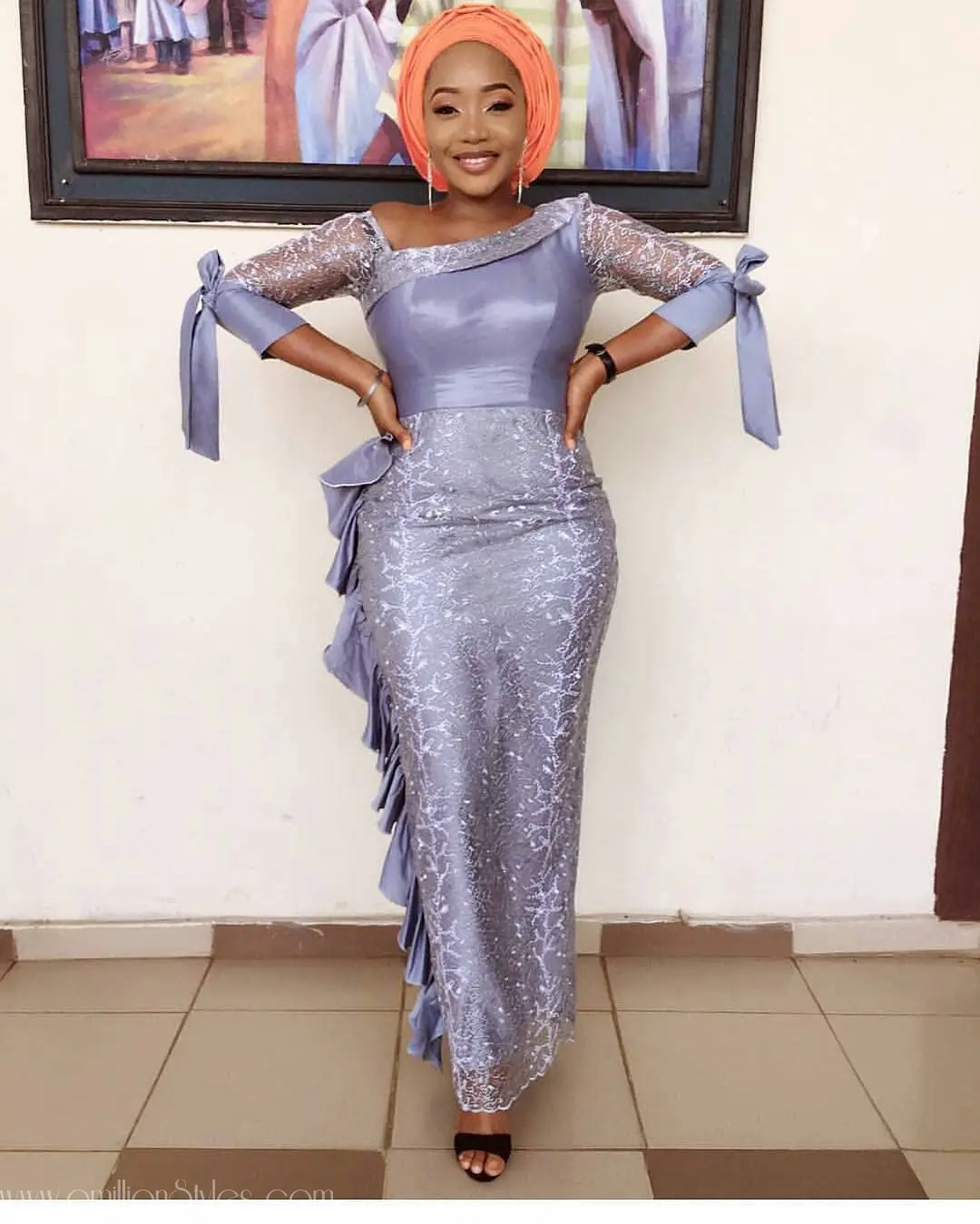 Raise A Glass To These Very Hawt Lace Asoebi Styles