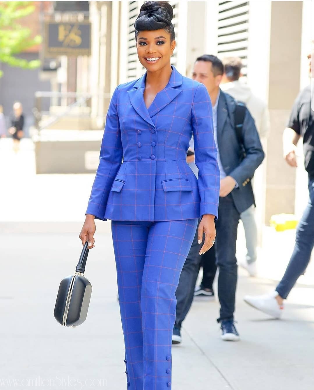 12 Hawt Corporate Styles-(This Is How To Start The Week On A Right Note)