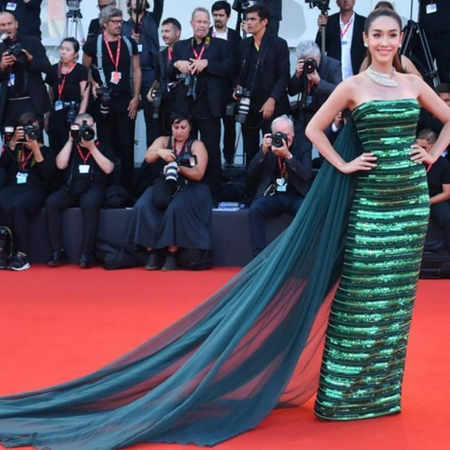 Here Are The Best Dramatic Trains On The Red Carpets In 2019 – A ...