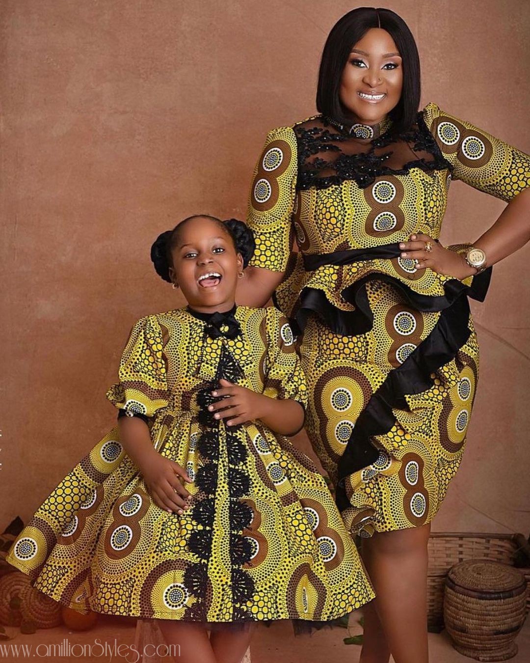 9 Stunning Mother-Child Styles Inspiration For Photo Shoots
