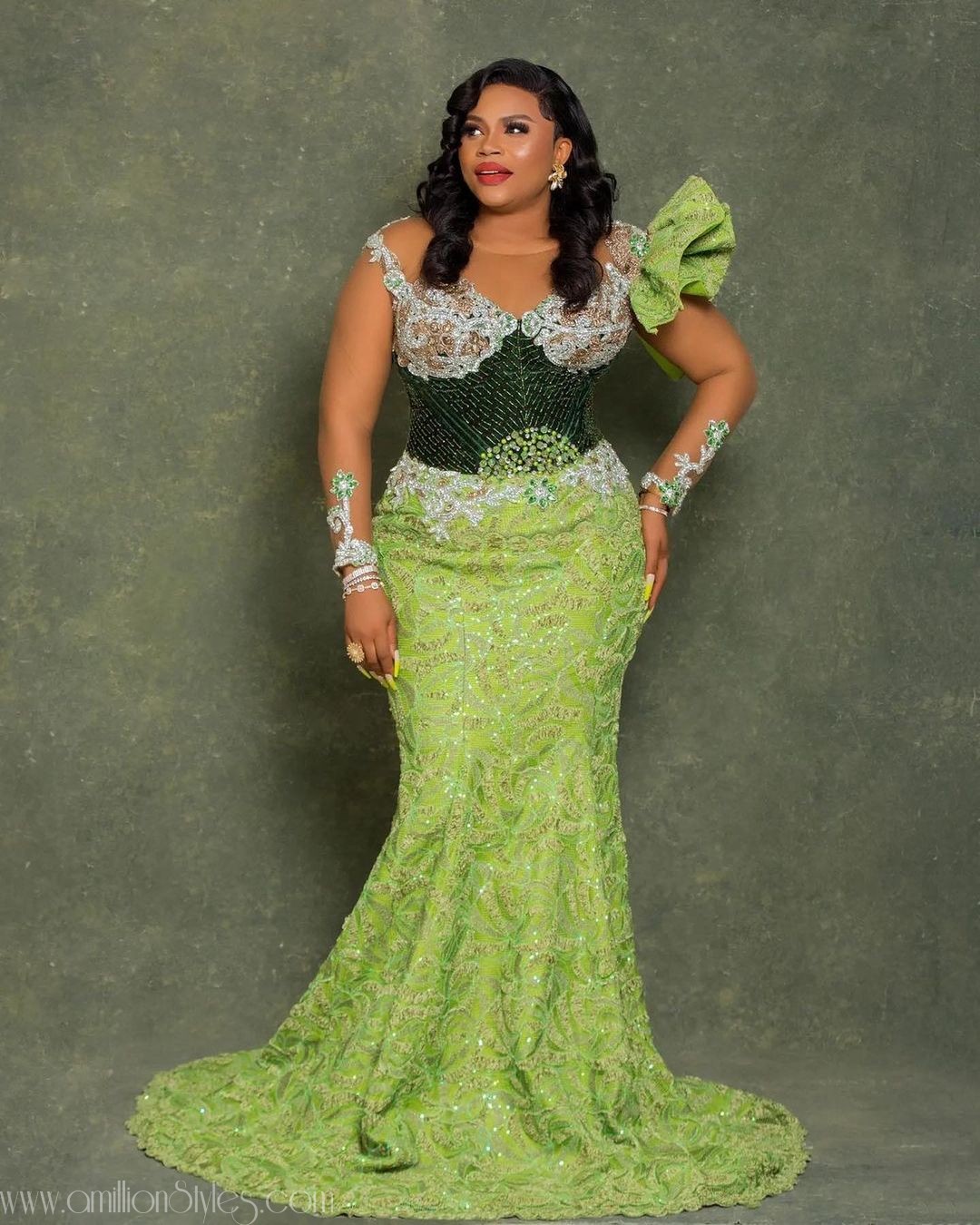 Exquisite Nigerian Lace Asoebi Styles-Volume 52