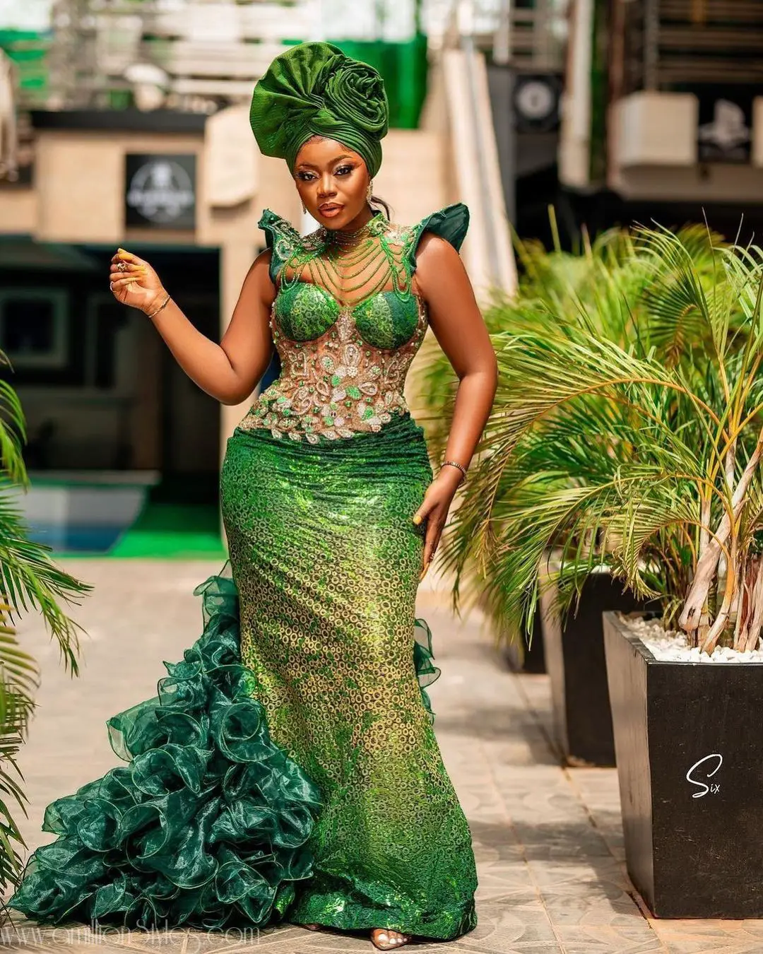 Exquisite Nigerian Lace Asoebi Styles-Volume 53