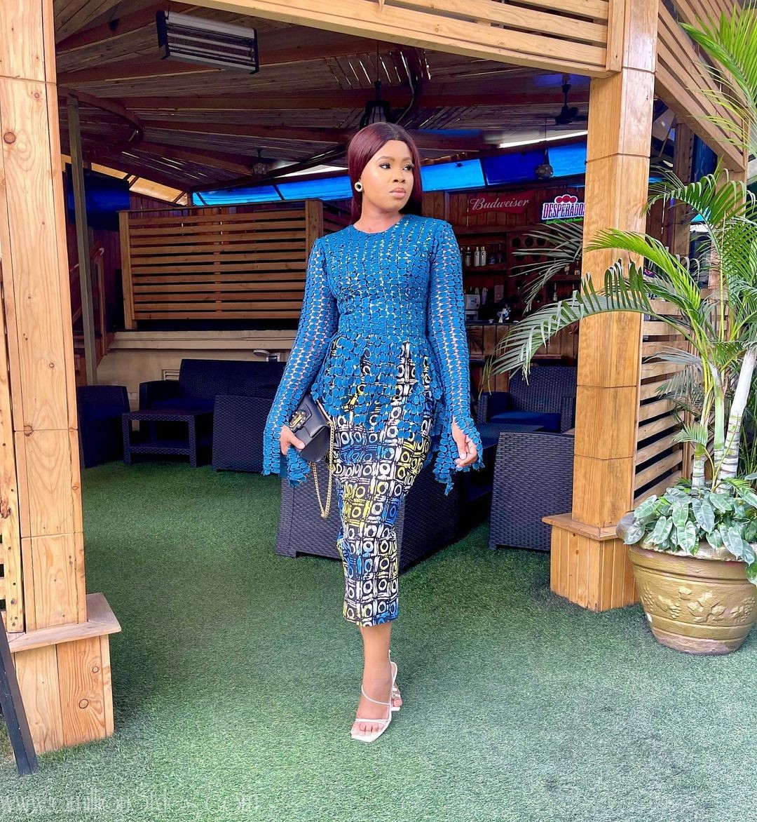 You'll Take A Second Look At This Lace And Ankara Mix Styles