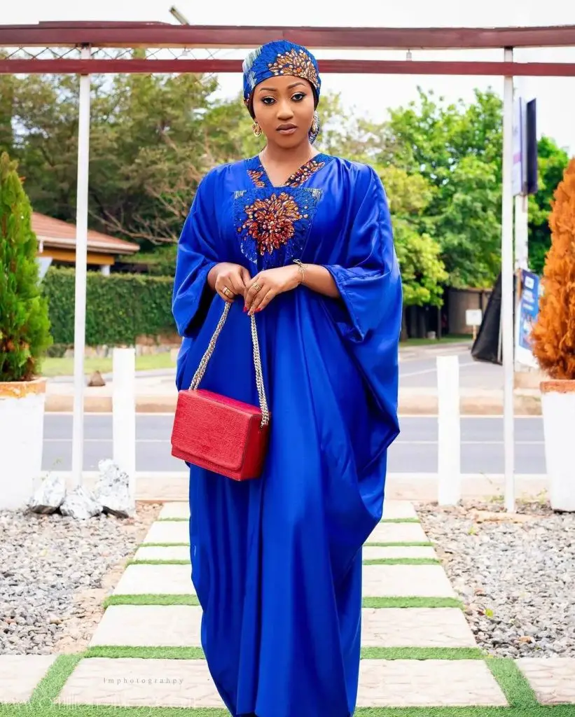 9 Rich Aunty Dress To Brighten Your Day – A Million Styles