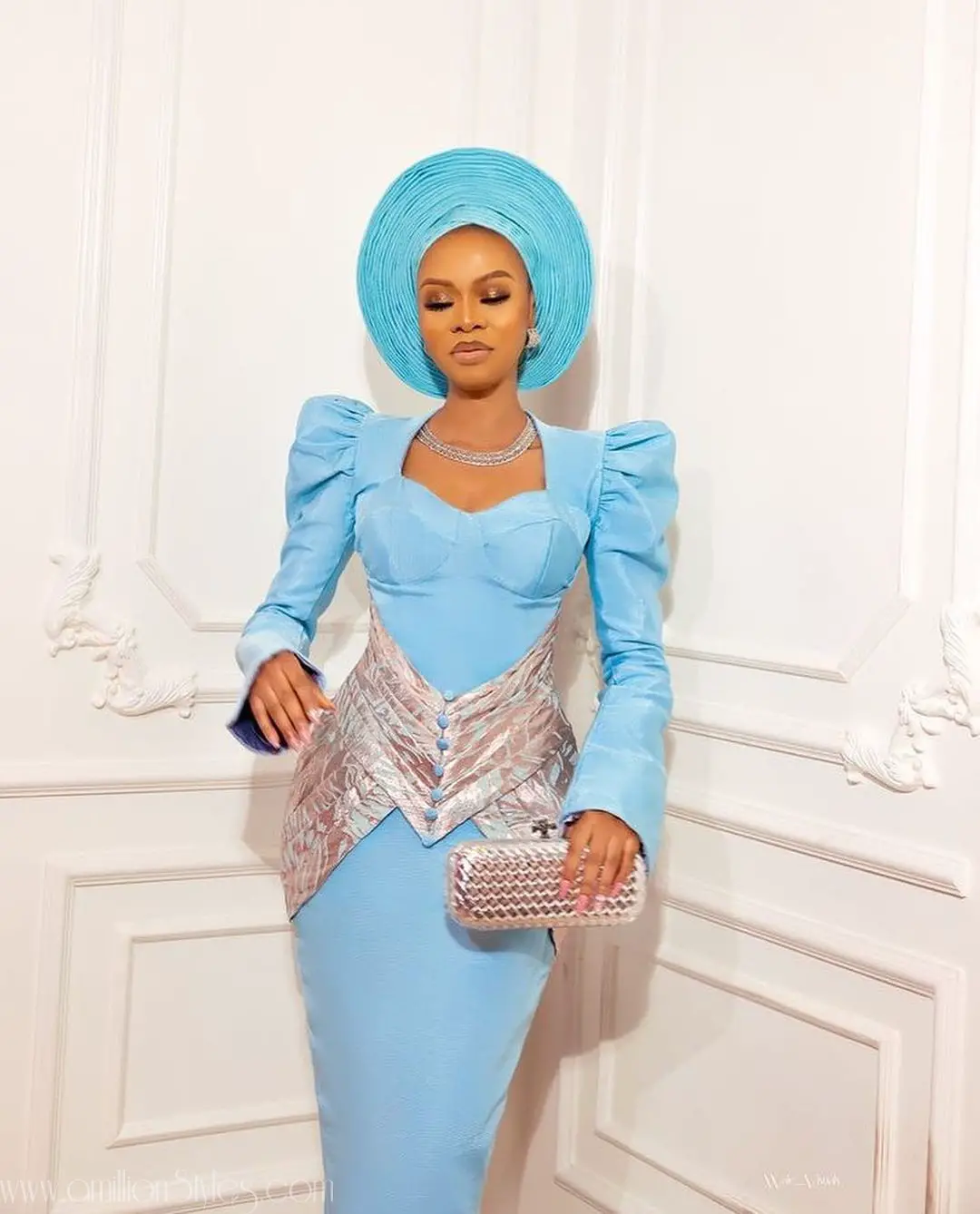 Check Out These Blue And Brown Yoruba Wedding Styles