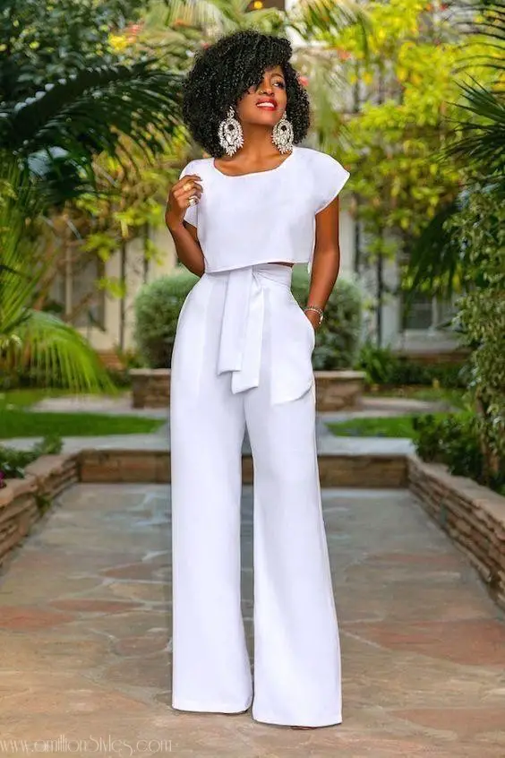 Classy White Outfit Ideas for Ladies in 2022