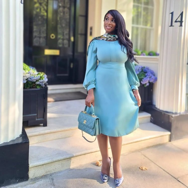 8 Work Style Ideas From The Woman Of Elegance – A Million Styles