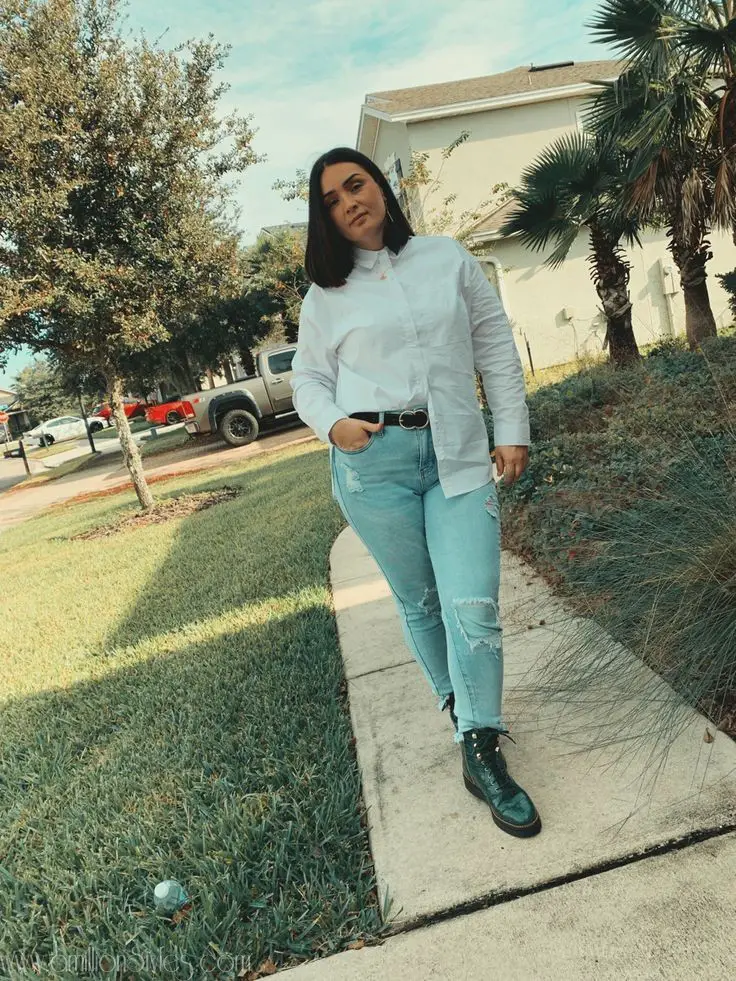 Mom Jeans And Boot Outfit Ideas For Women