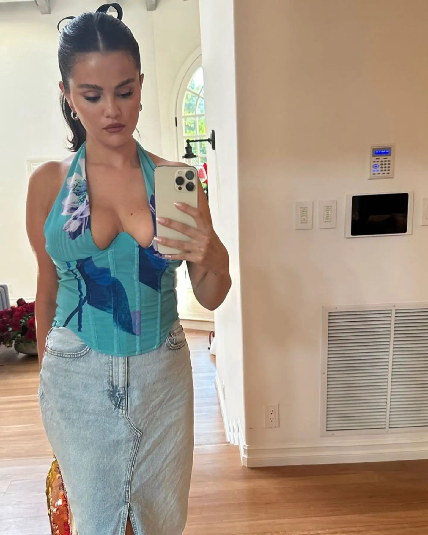 #SelenaGomez posed for the ‘Gram wearing a $245 @miaou top. Hot! or Hmm..? IG/Re