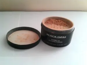 Pressed Powder vs Loose Powder