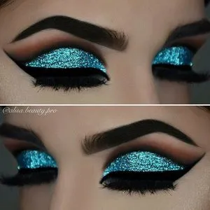 Makeup Tutorial: Slay The Glitter Eye Look
