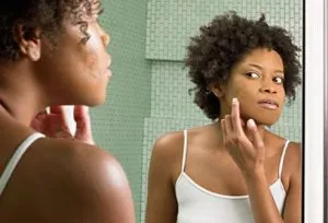 Get Rid of Those Stubborn Pimples With These Remedies