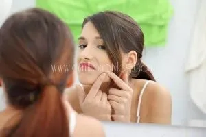 Everyone is guilty of a mistake or two when it comes to caring for the skin. Everyday, we make skin mistakes that cost us smooth glowing skin. Keep reading to find out if you're caring for your skin properly, or if you need to rethink your current routine.