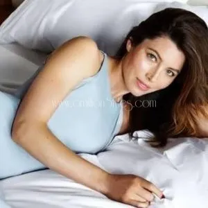 Satin PillowCase Is The New Beauty Secret Right Now. See Why.