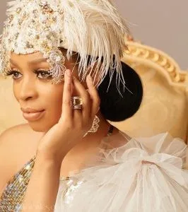 Chief Sade Okoya Celebrates 42 Birthday And 20th Wedding Anniversary With Family Photo Shoot