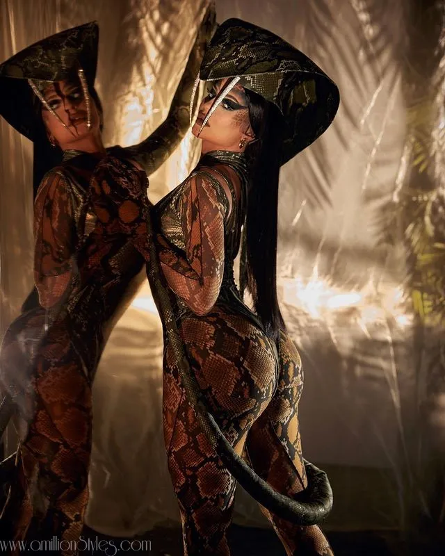 Kylie Jenner's 2020 Halloween Outfit By Thierry Mugler