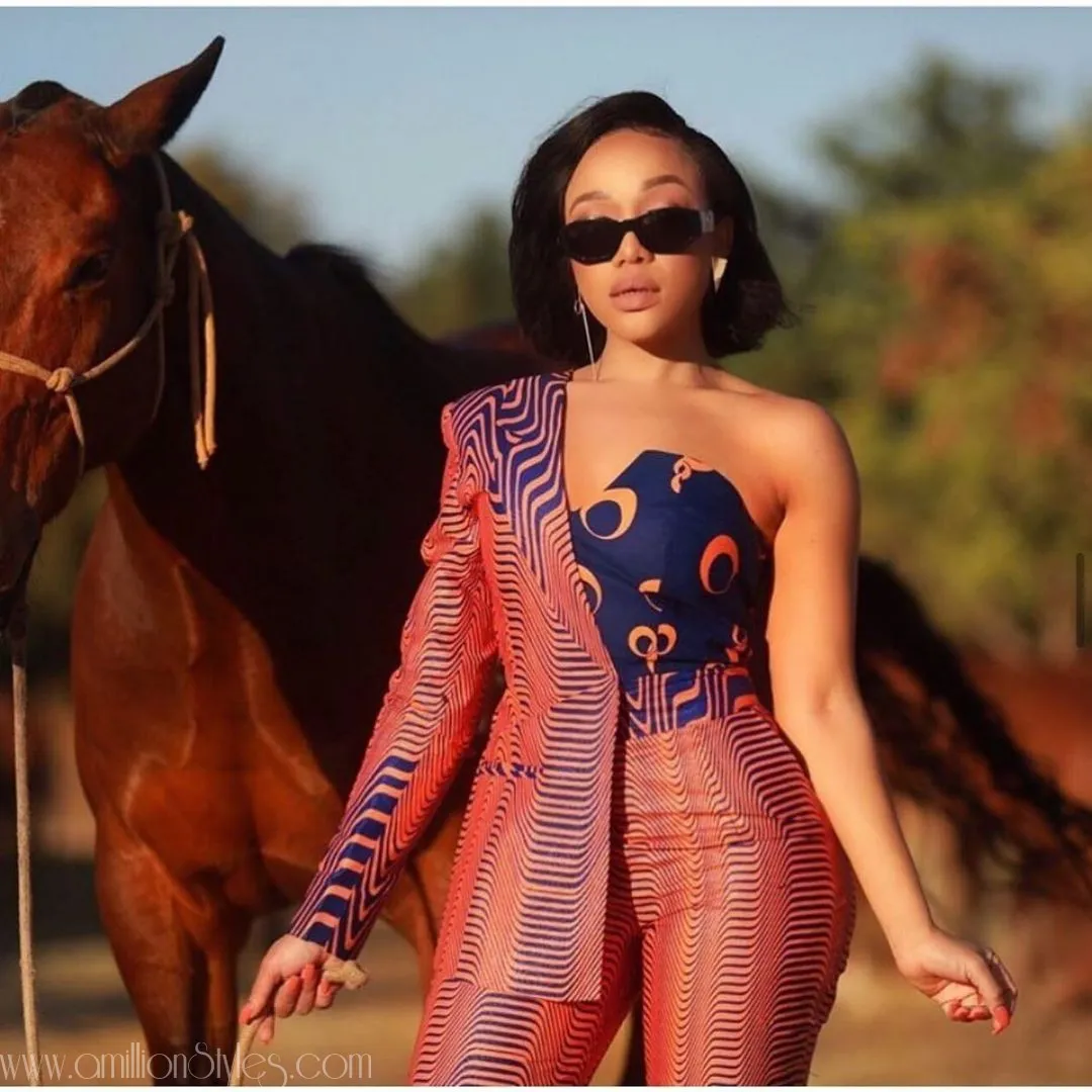 Tulee For These Banging Hawt Latest Ankara Styles