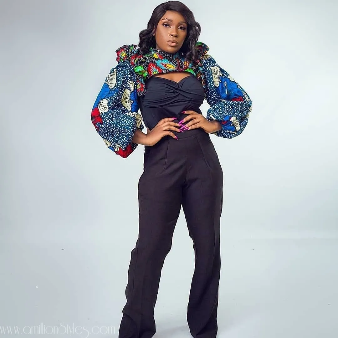 10 Amazing Ankara Tops For The Fashionable