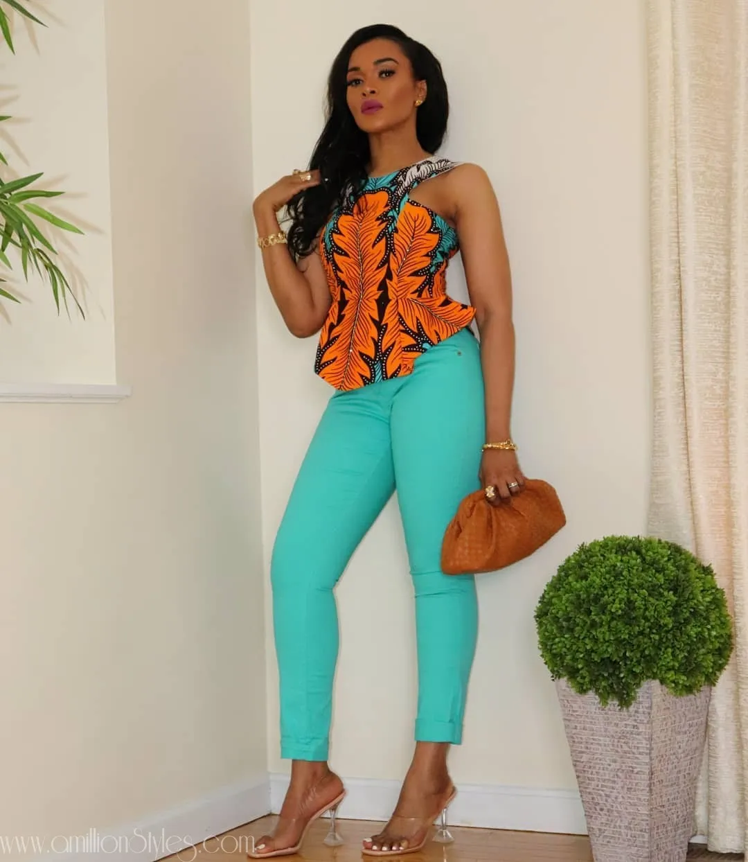 10 Amazing Ankara Tops For The Fashionable