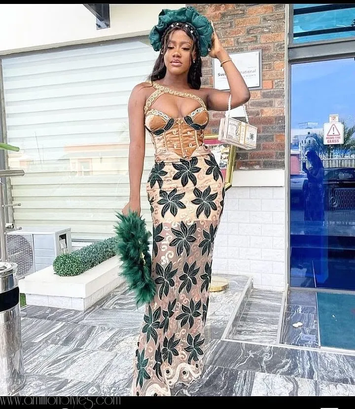 Exquisite Nigerian Lace Asoebi Styles-Volume 26