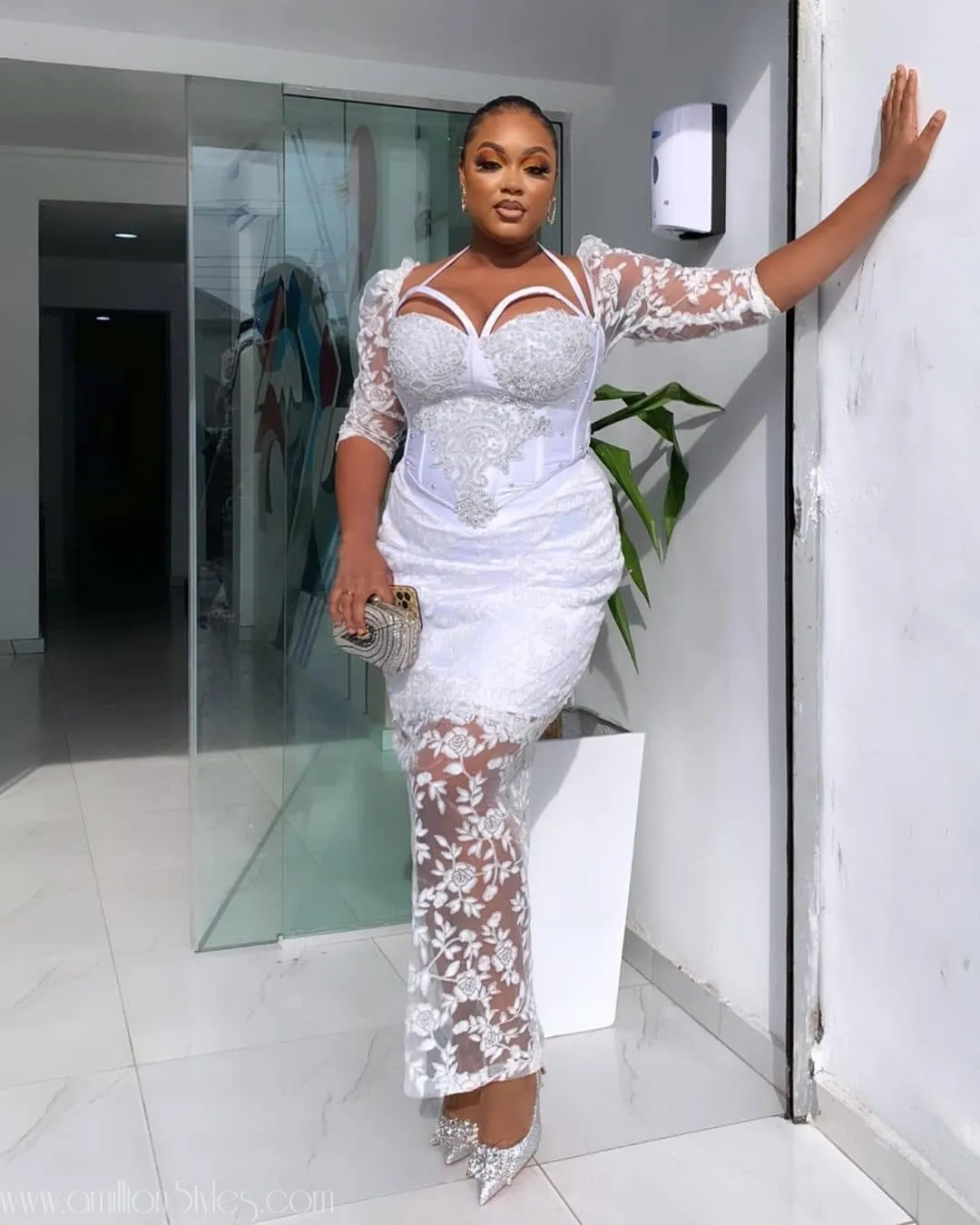 Exquisite Nigerian Lace Asoebi Styles-Volume 33