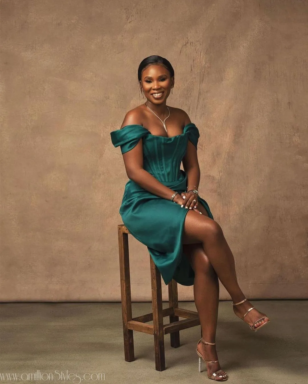10 Gorgeous Green Dresses We Could Not Ignore